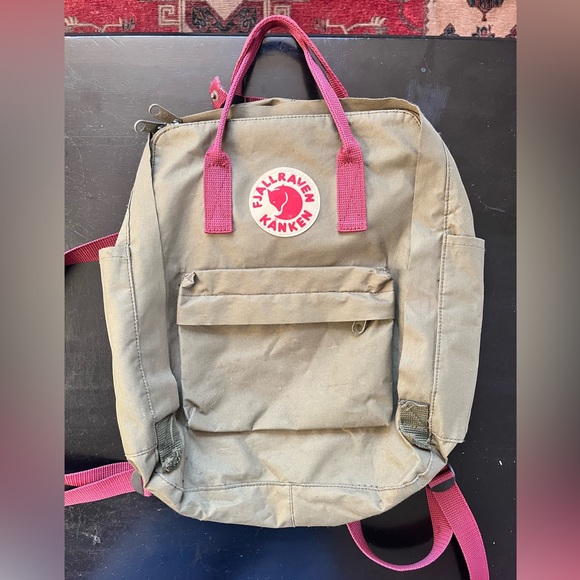 Fjallraven Kanken Green Backpack Used in Fair Condition - Picture 1 of 3